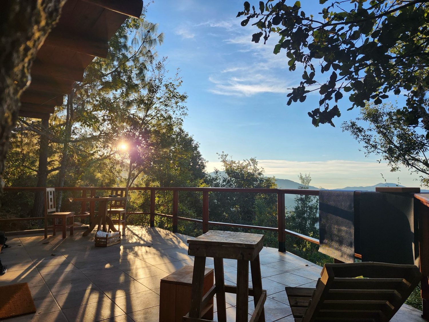 Terraza al atardecer · La Cuna